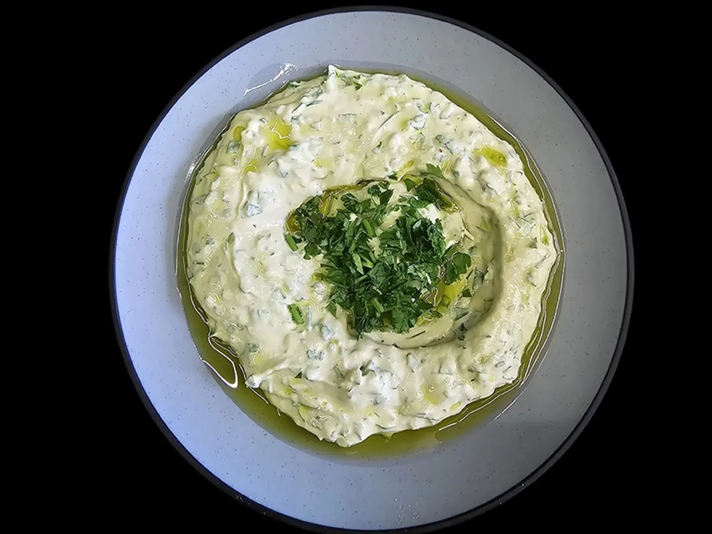 Hummus With Ghee And Nuts