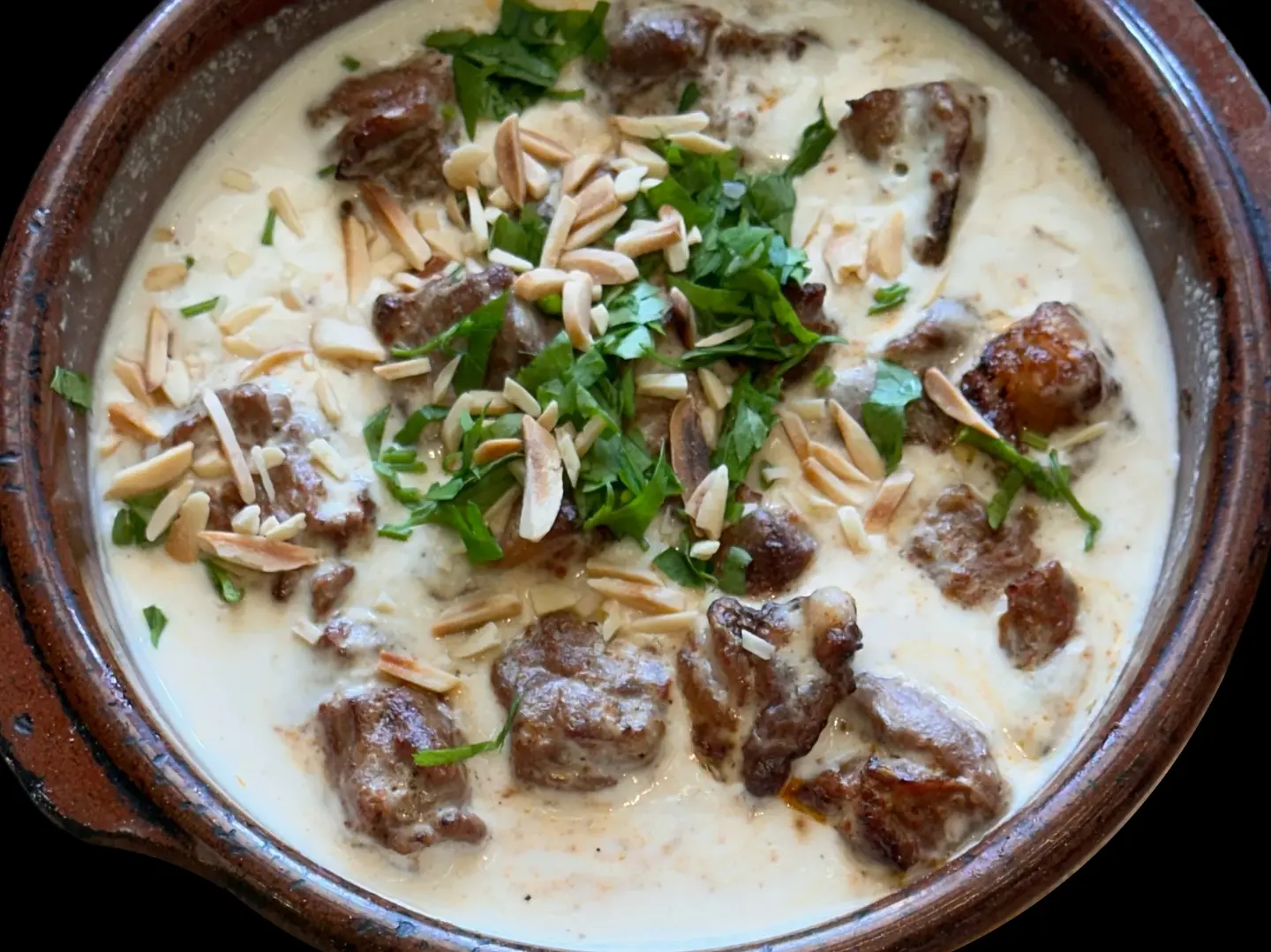 أوصال لحم مشوية بالطحينة