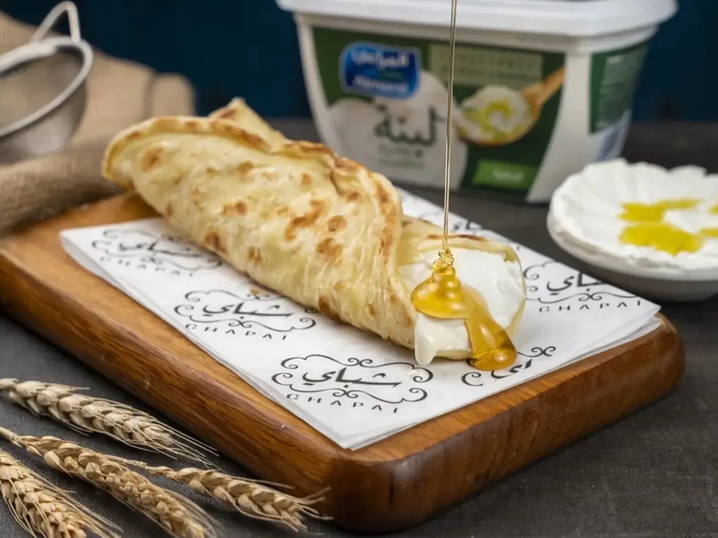 شباتي لبنة وعسل