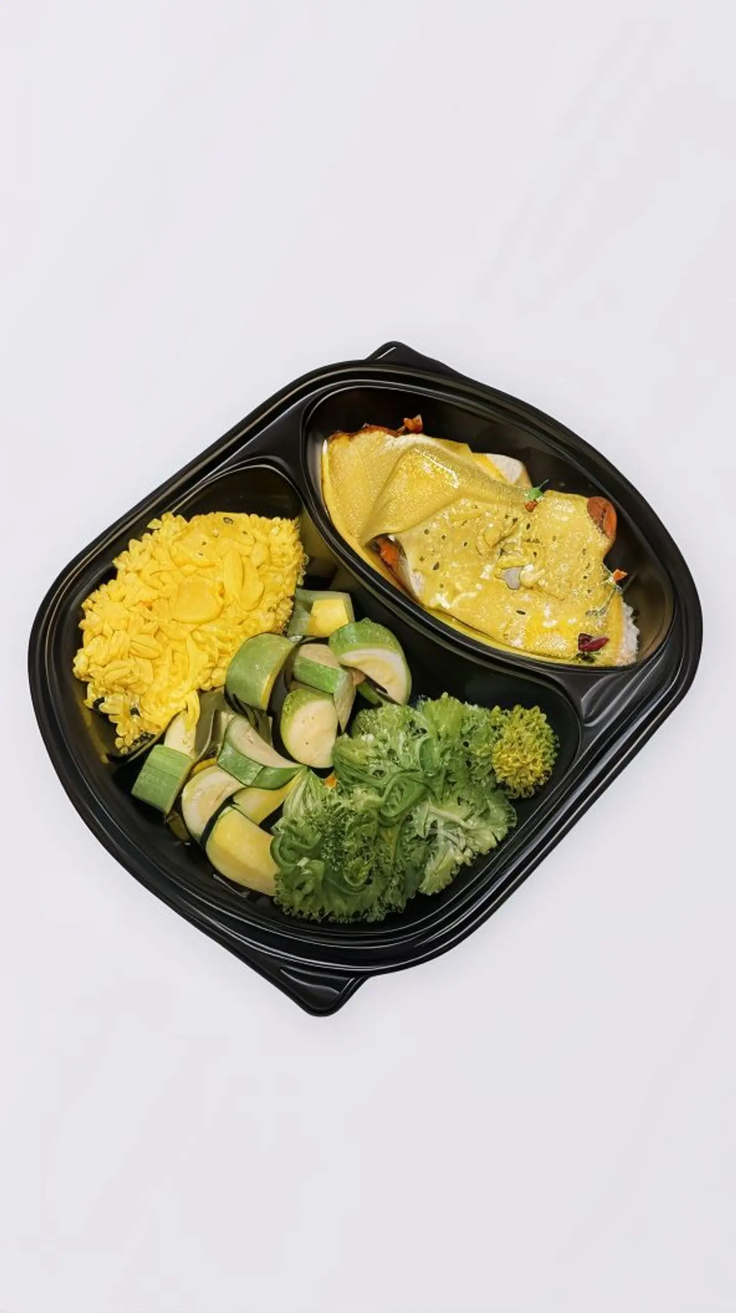 سمك زعفران مع الخضار الكيتوني