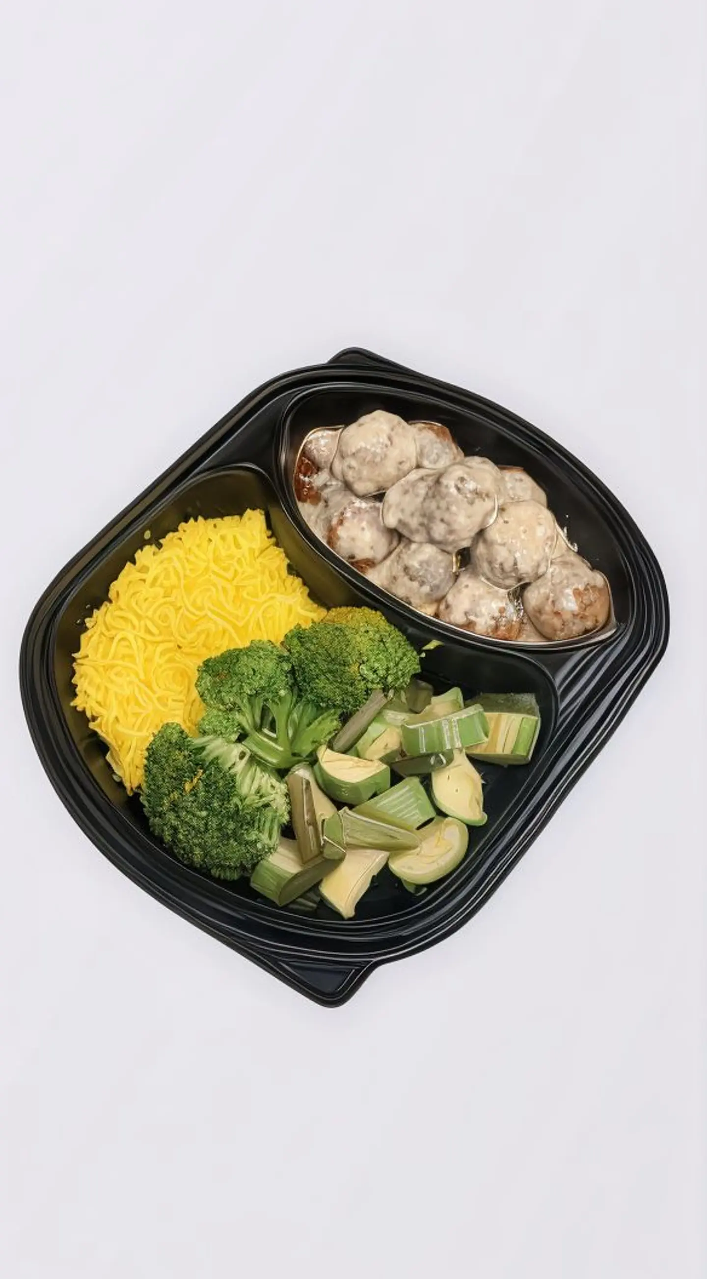 كرات لحم بالكريمة مع الخضار الكيتوني