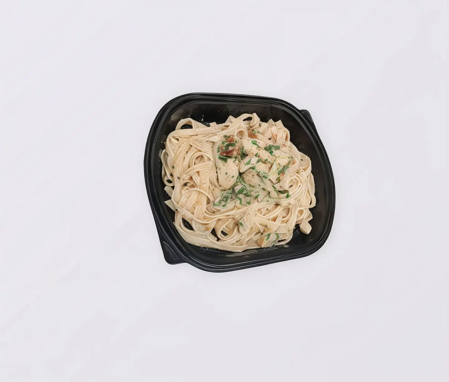 فوتتشني بالدجاج والسبانخ