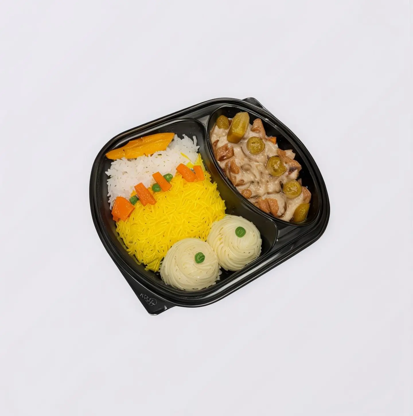 لحم جلابينو بالكريمة مع ارز وبطاطس مهروسة وخضار