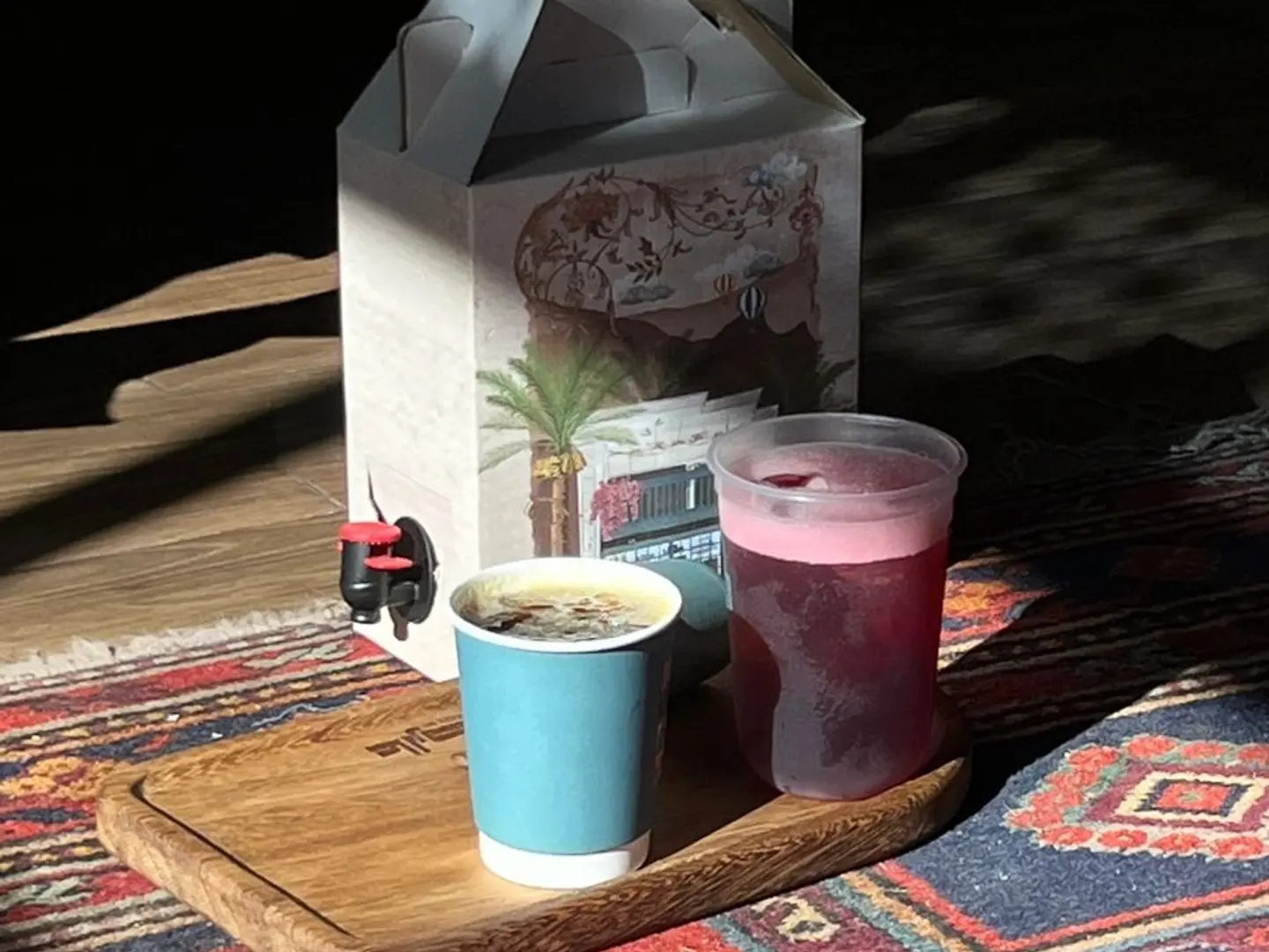 بوكس قهوة عالرصيف - 2 لتر - 8 أكواب