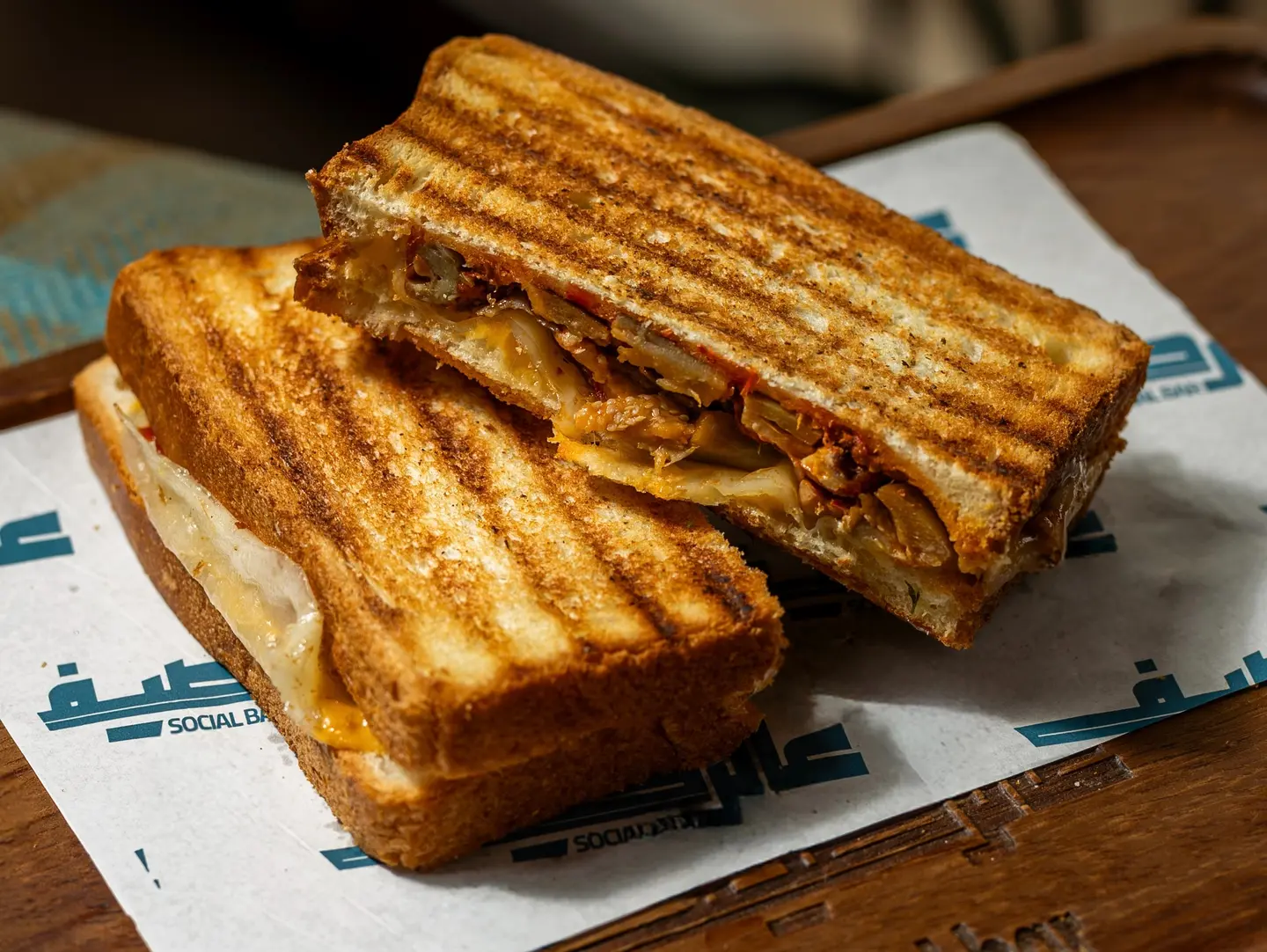 ساندوتش قريل تشيز مكدوس