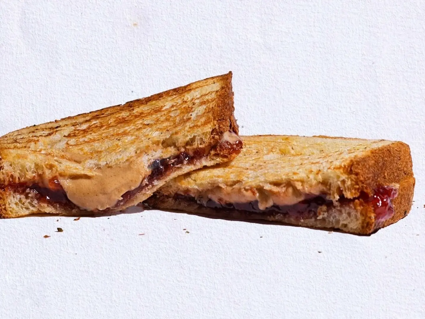 ساندوتش المربى و زبدة البندق