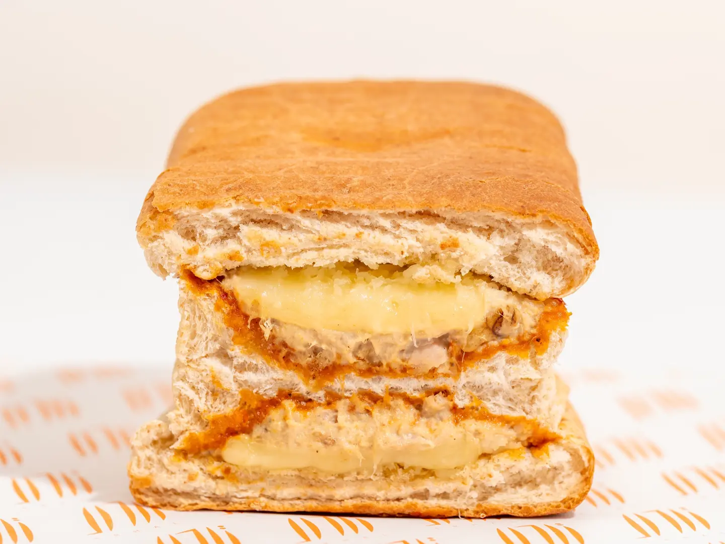 ساندويتش تونة سبايسي