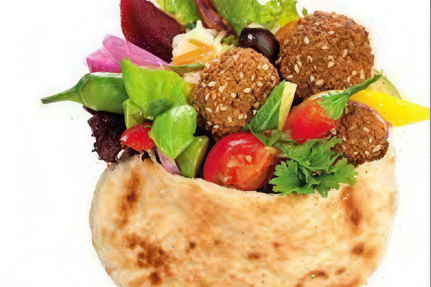 ساندويتش الفلافل مع البيض