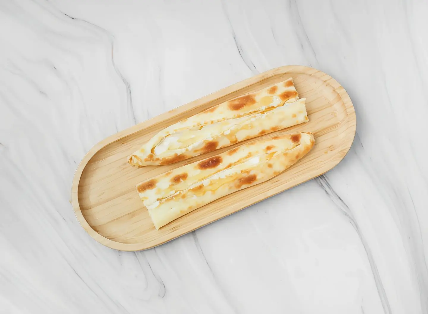 فطيرة لبنة مع عسل