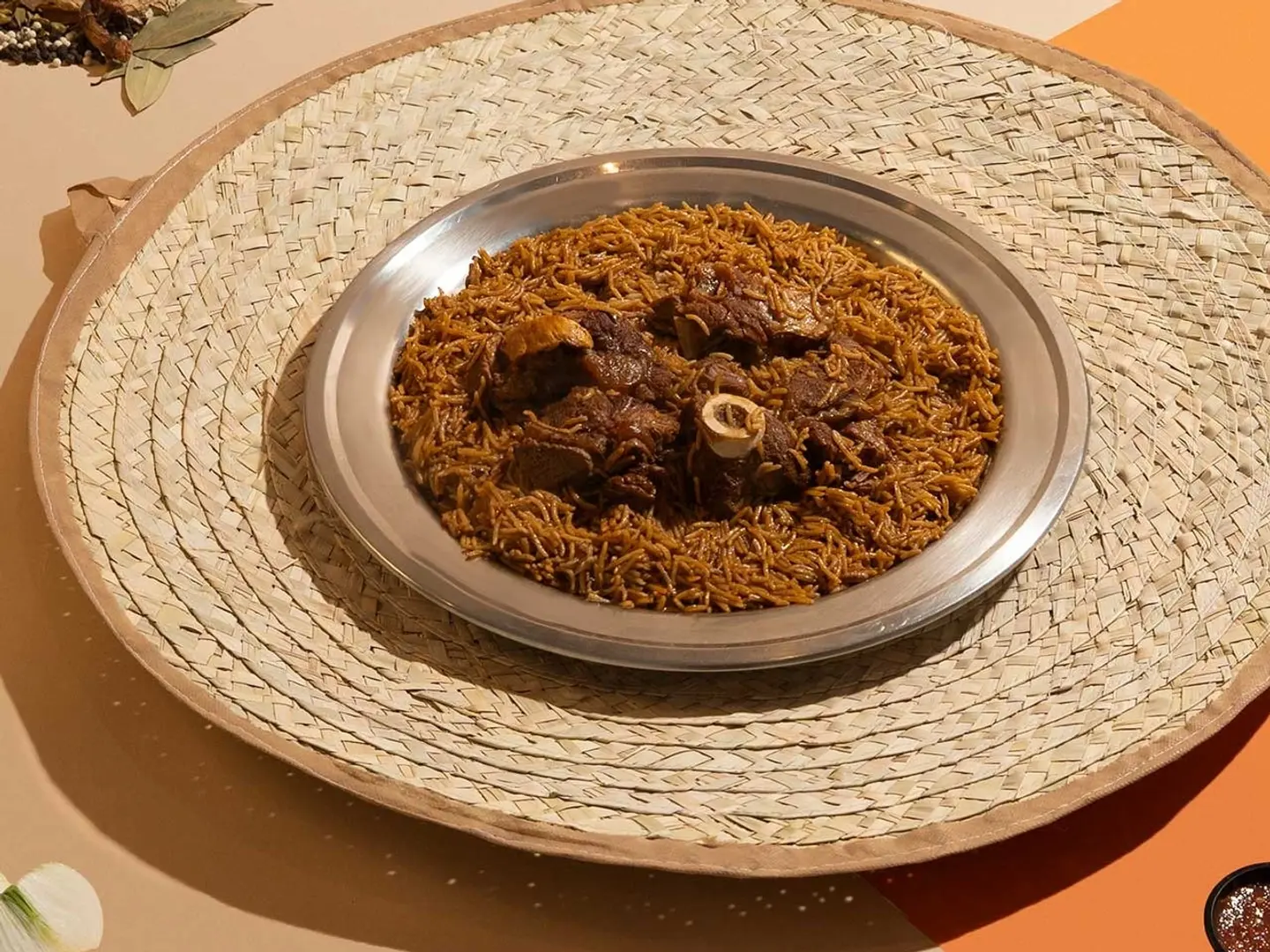 مضغوط حاشي احمر نفر - مضغوط حاشي احمر نفر