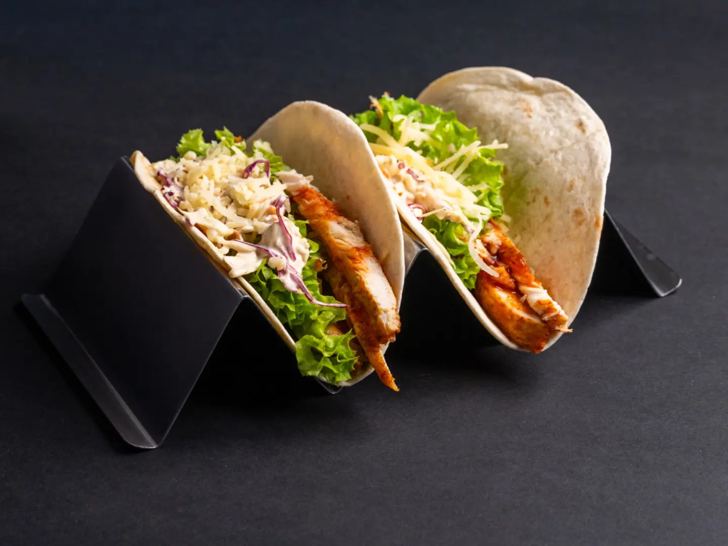 تاكو الدجاج بالسراتشا والعسل