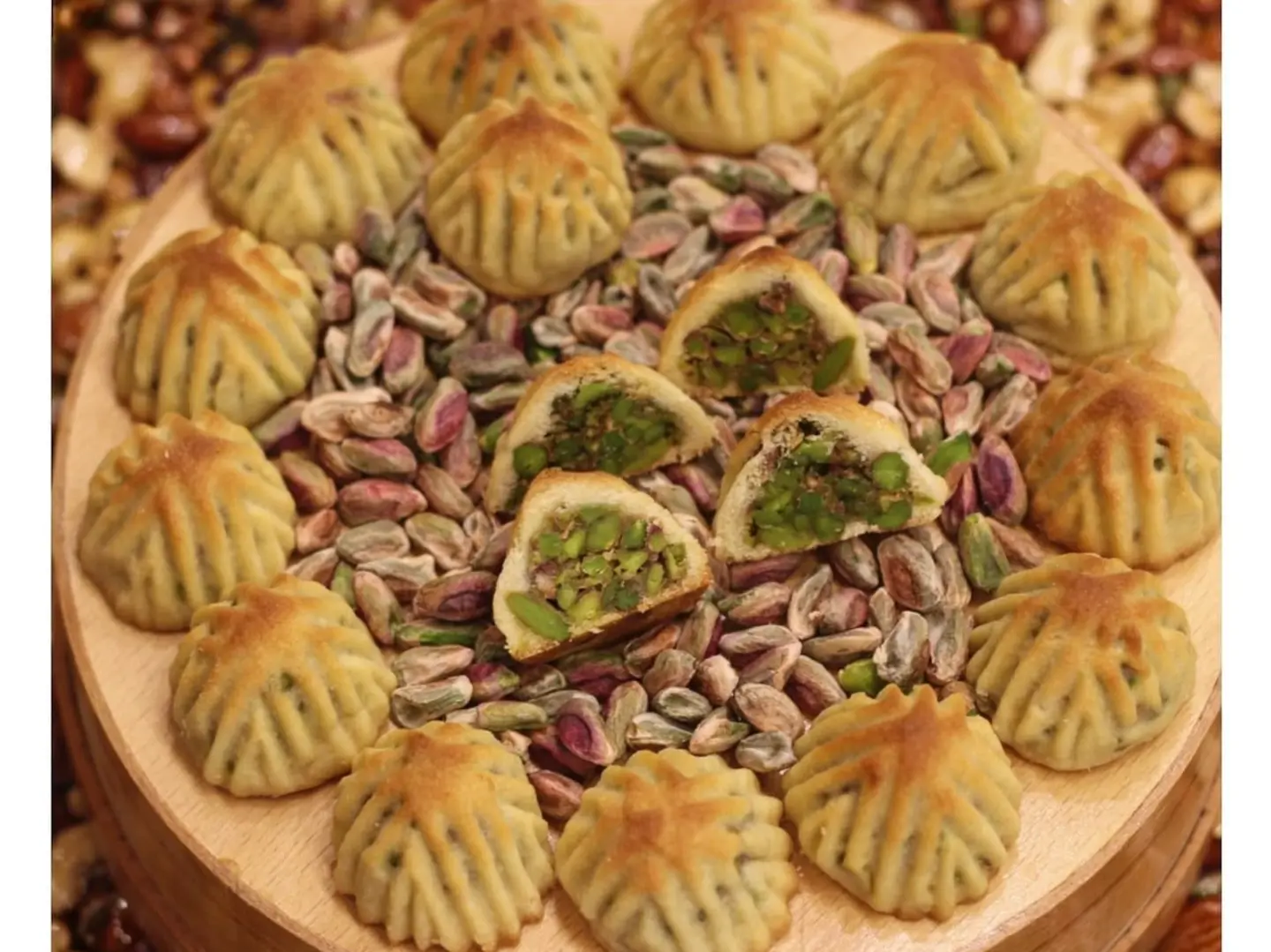 Pistachio Ma'amoul (Half Kilo)