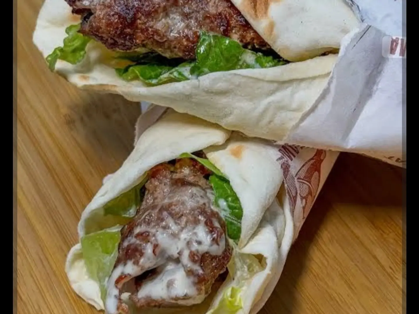 سندوتش جامبو مشكل لحم