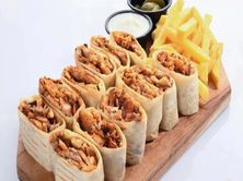 صحن شاورما عربي وسط