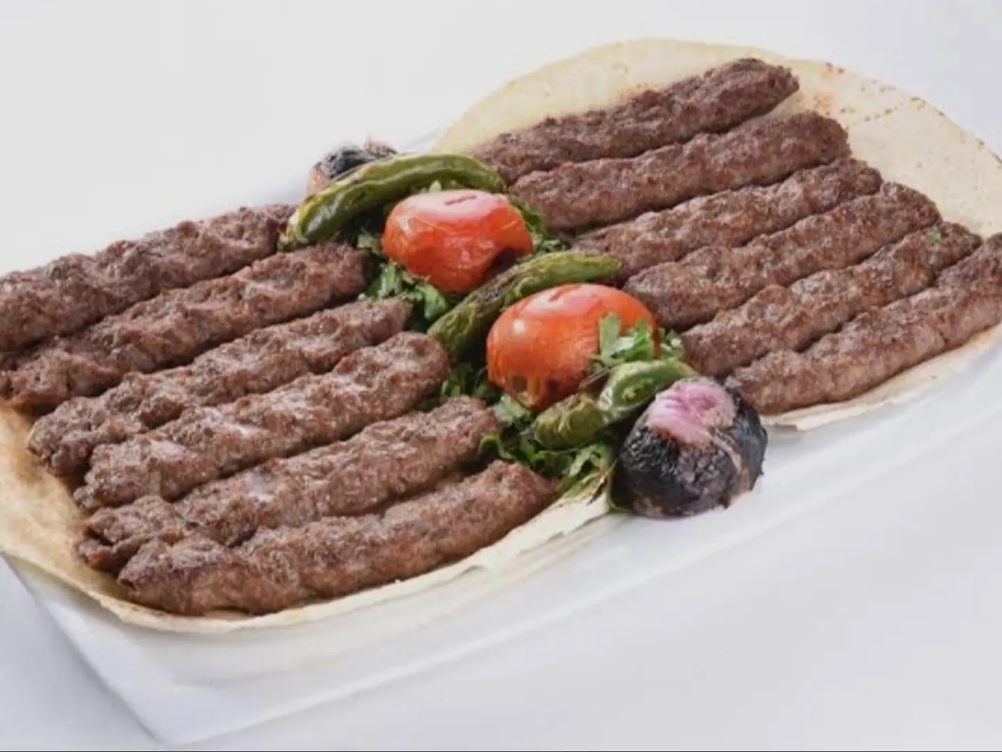 صحن كباب لحم نص كيلو