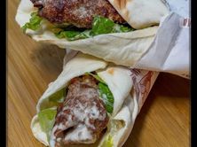 سندوتش كباب لحم كبير