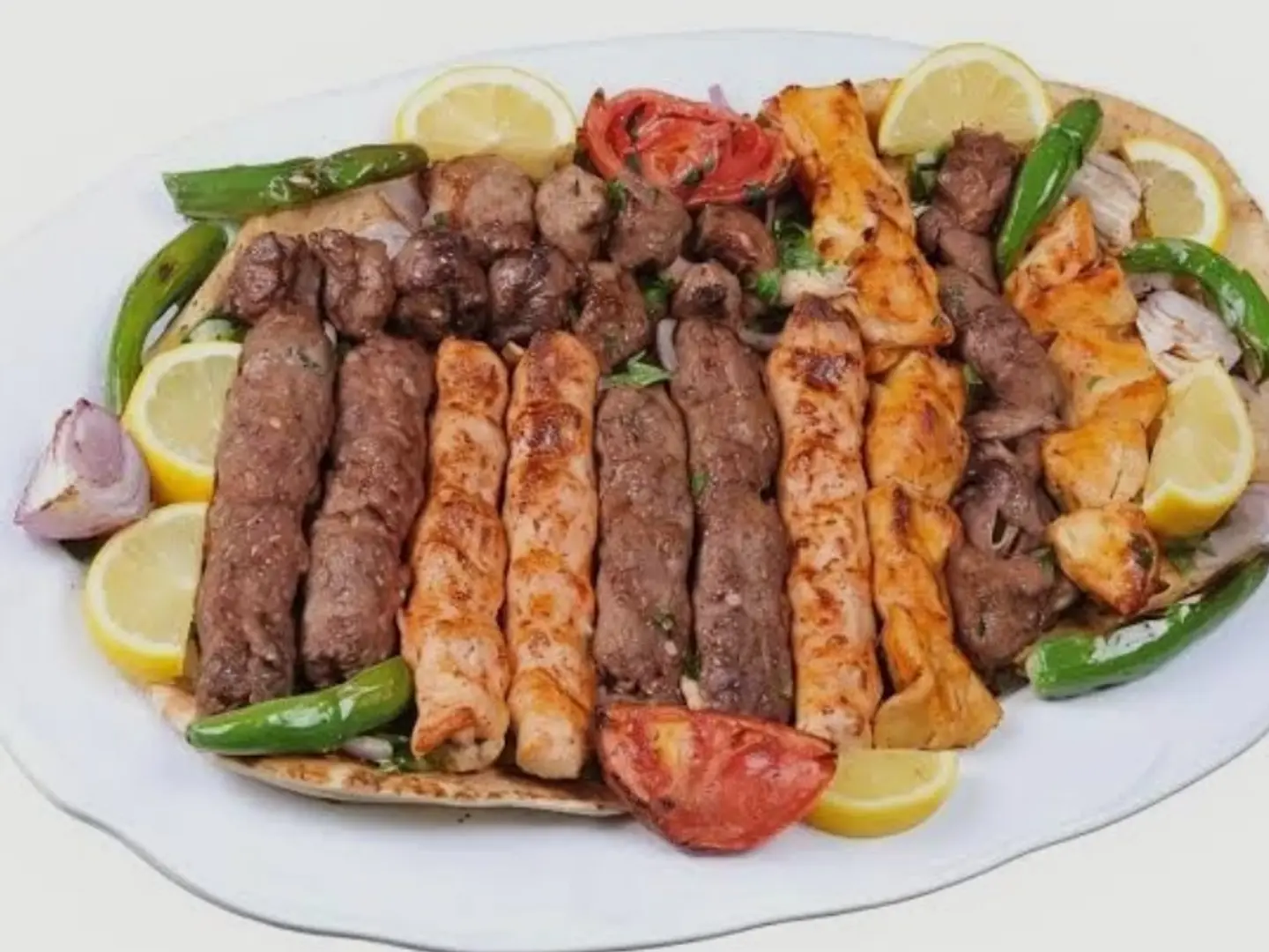 صحن مشوى مشكل نص كيلو