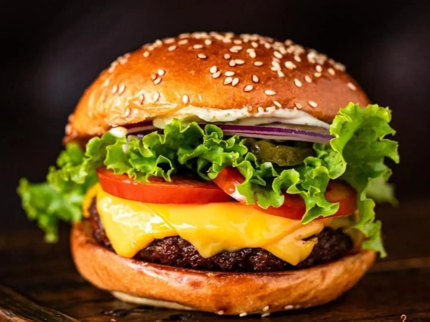 سندوتش برجر لحم