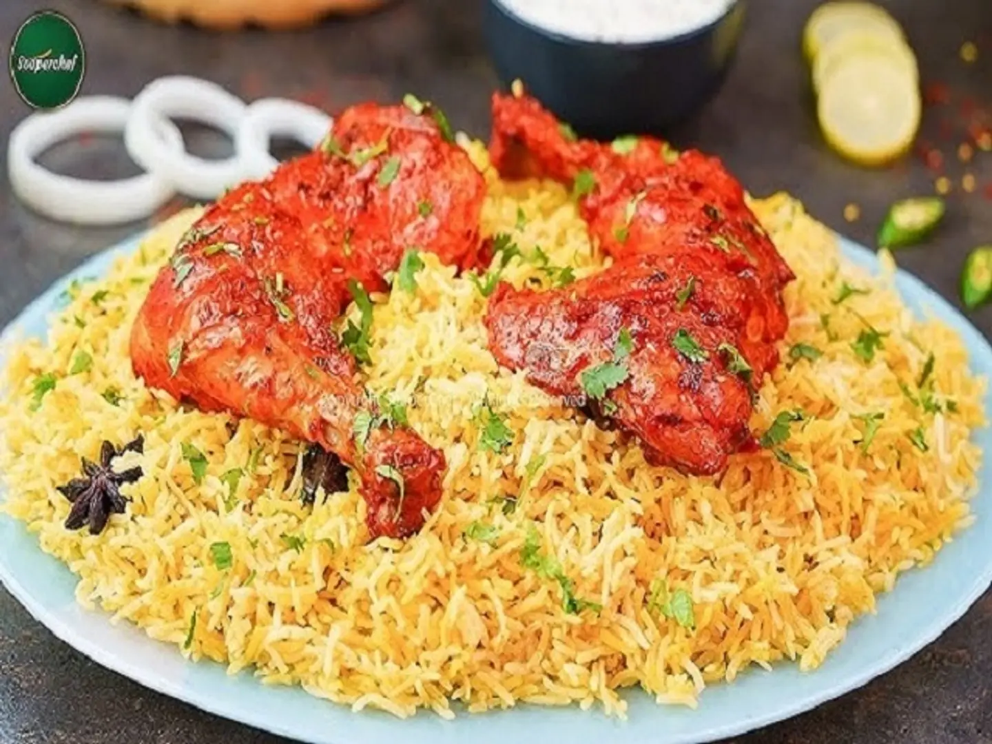 طبق أرز دجاج تكا