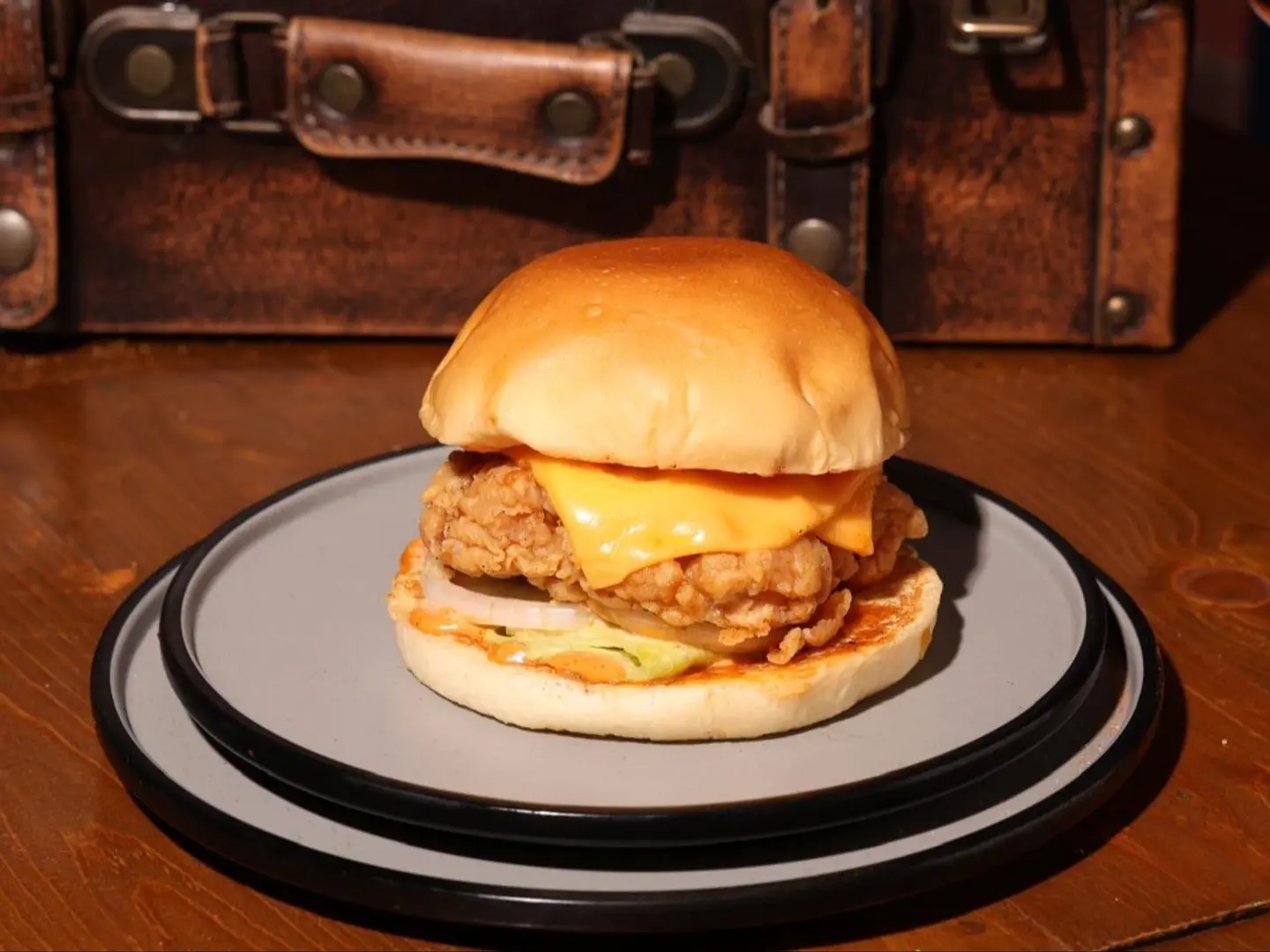 برجر دجاج مقرمش