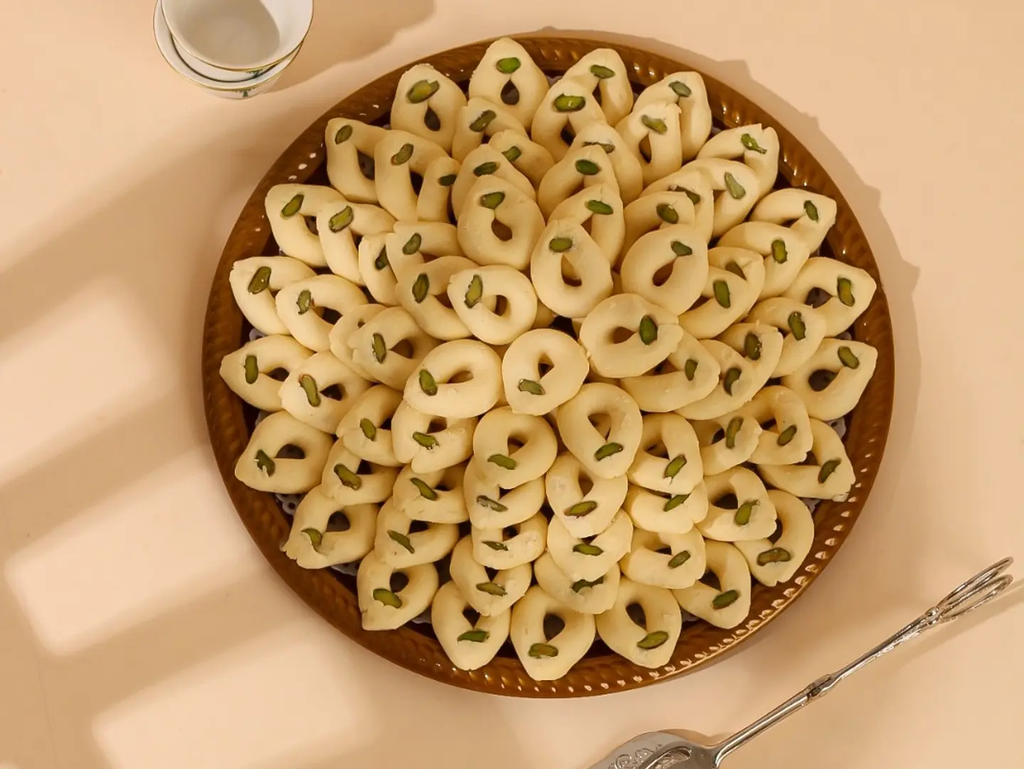 غريبة