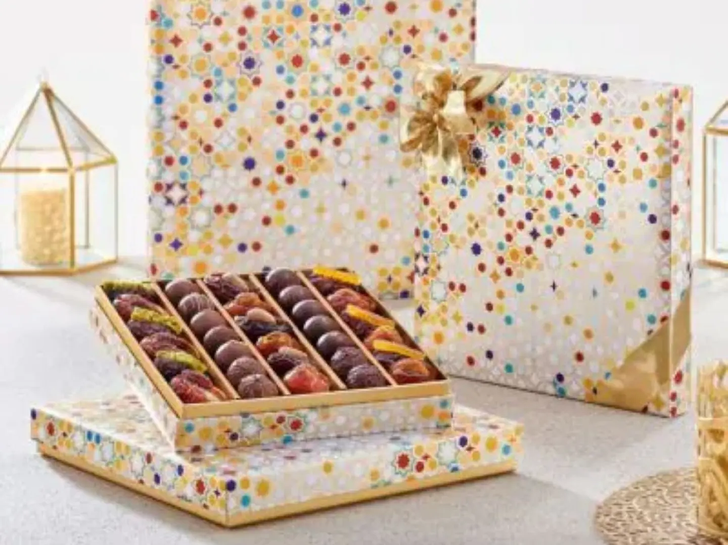 Najma W/ Wrapped Origin Chocolate - 8pcs