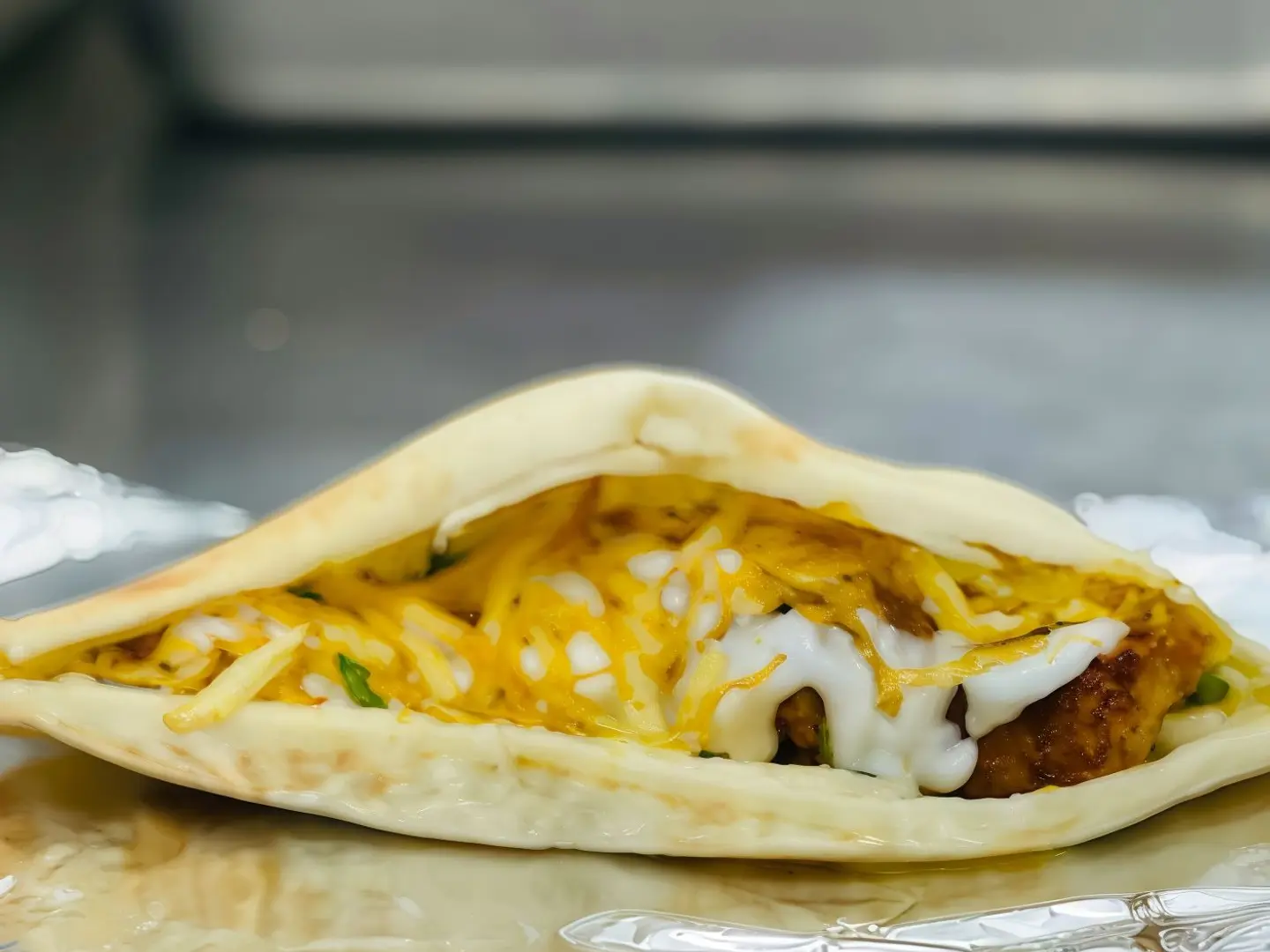 صامونه شيش طاووق