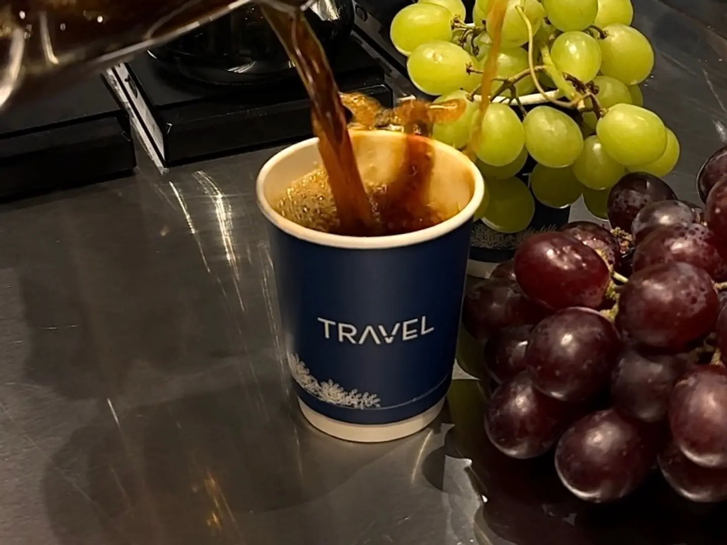 ڤي 60 عنب فاخر حار