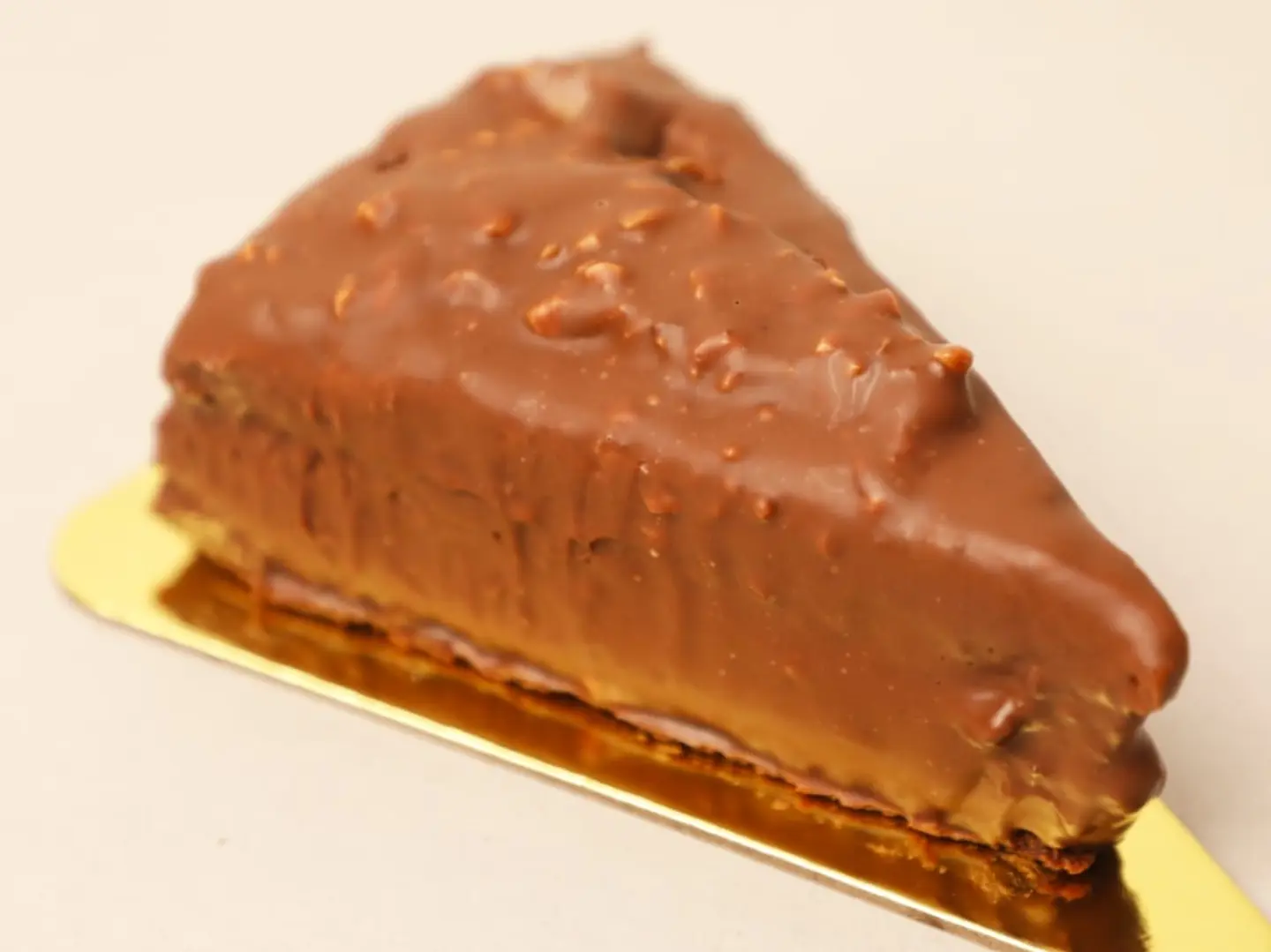 سنيكرز شيكولاتة كيك