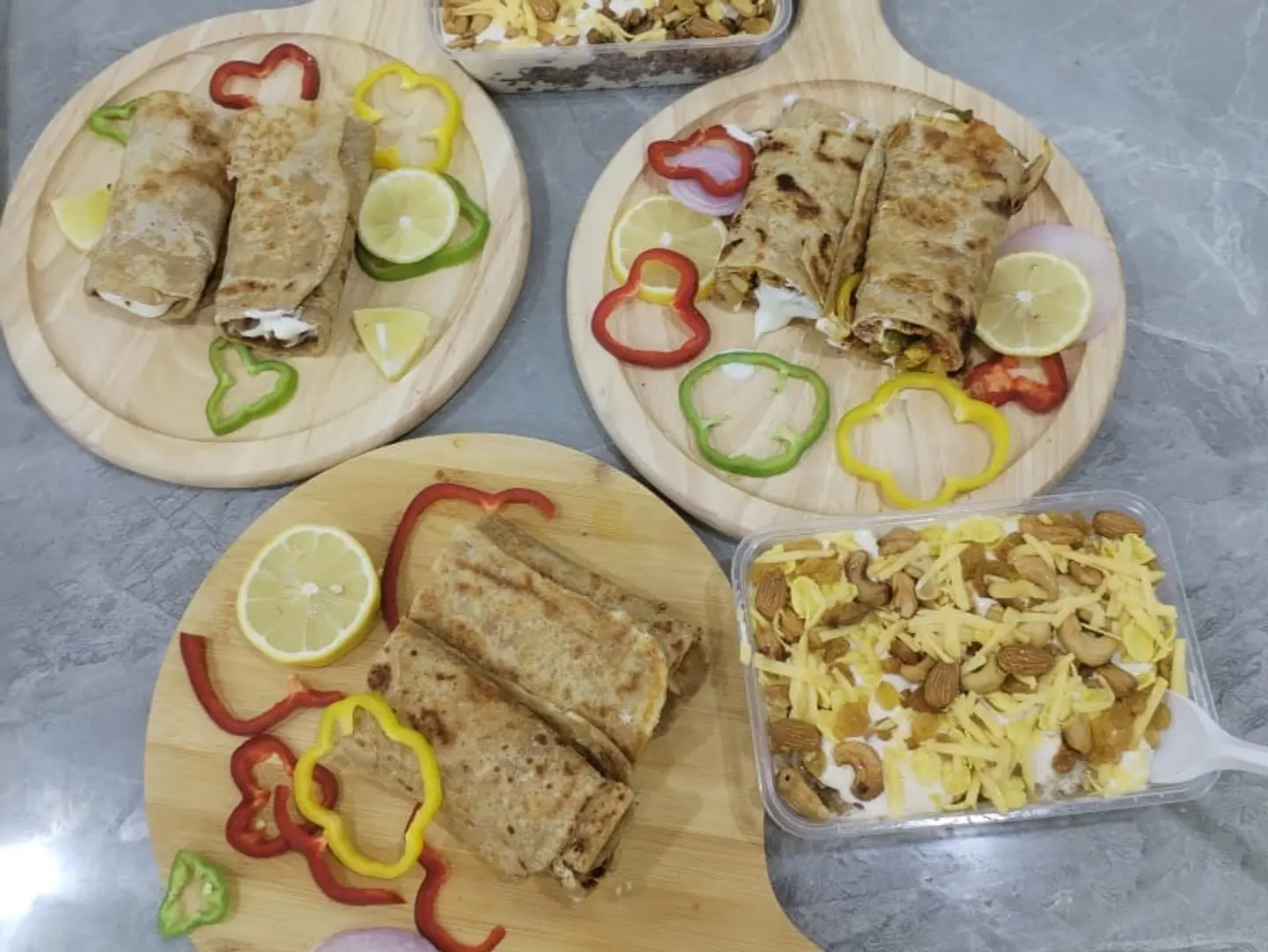 Gathering Box (Four Liver, Chicken, Meat, And Tuna Pies)