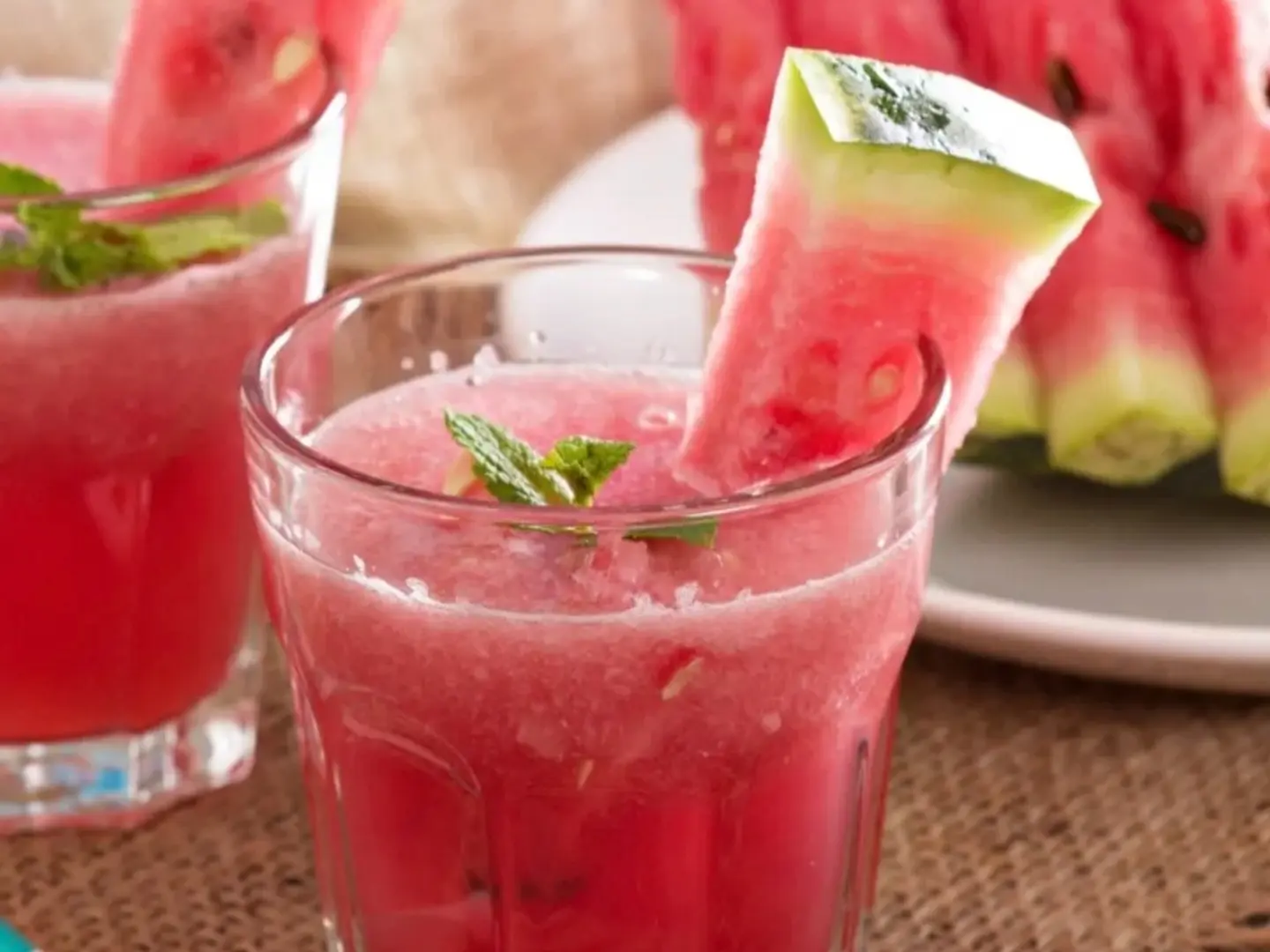 عصير بطيخ كبير