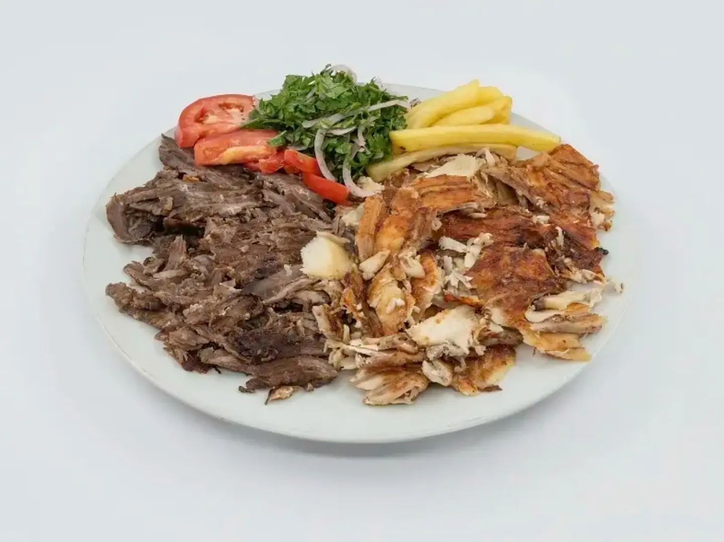 وجبة شاورما مع بطاطس و صوص وخضار وبيبسي وصحن حمص