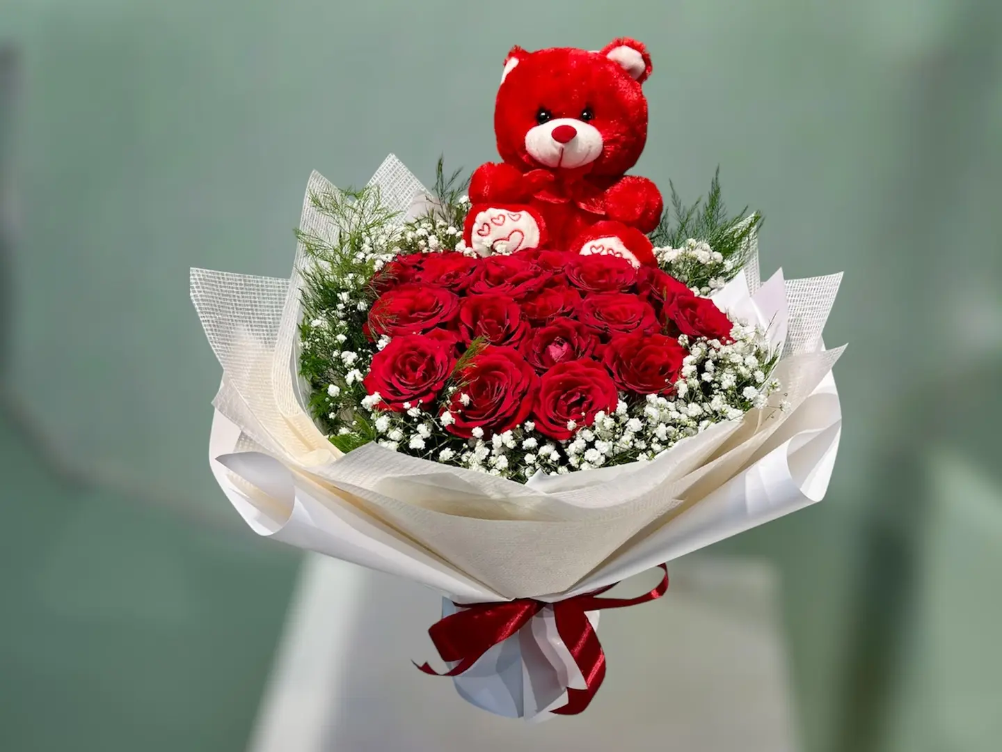 باقة دب الورد الأحمر الرومانسي