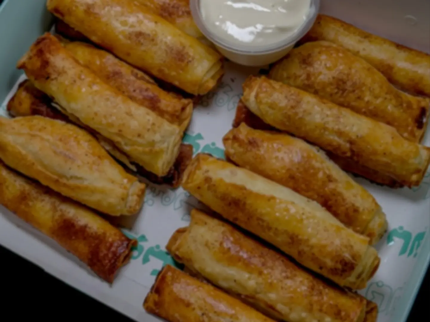 Mini Puff Box With 20 Pieces Of Kiri Cheese