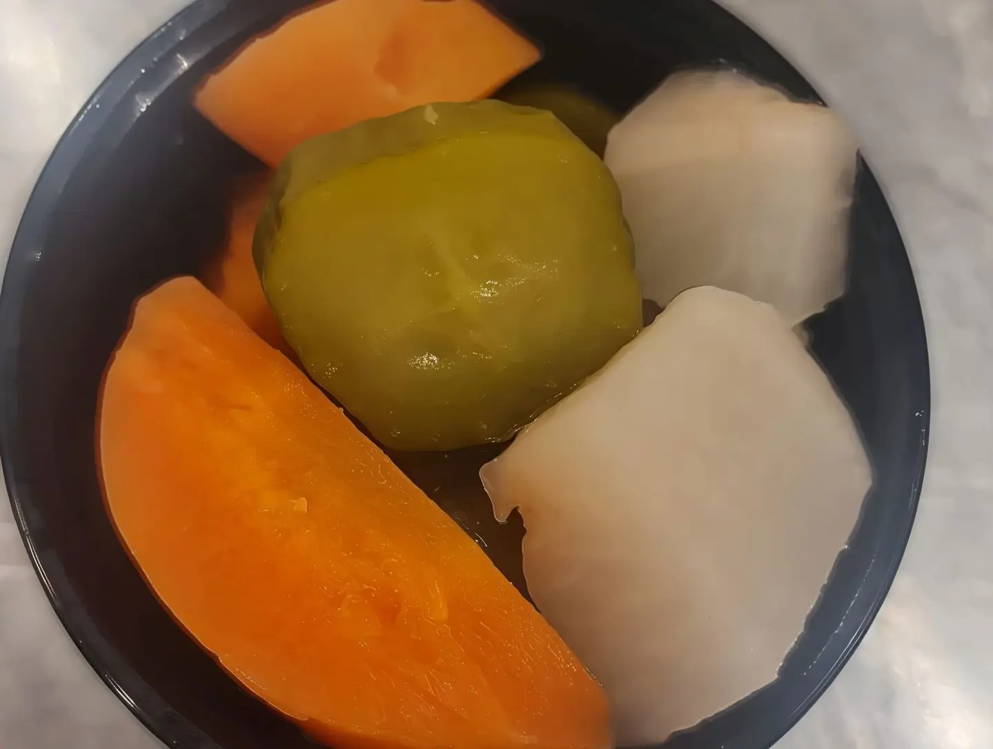 مخللات مشكلة