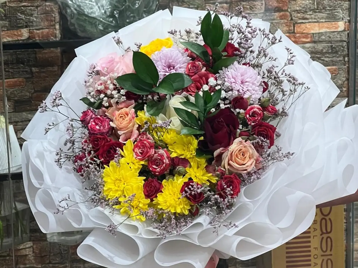 Luxury Mixed Flowers Bouquet