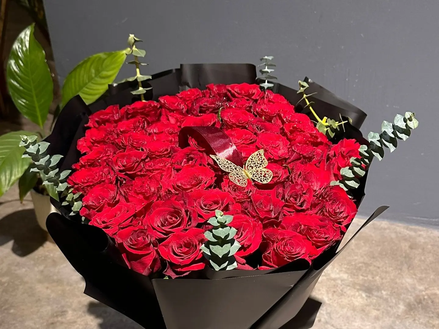 Luxury Red Rose Bouquet