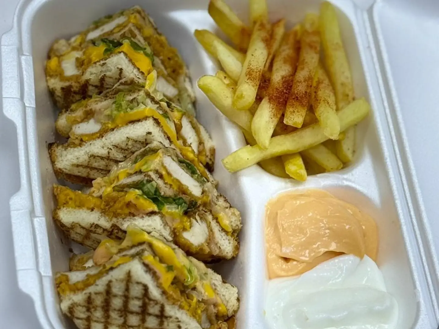 كلوب سندوتش