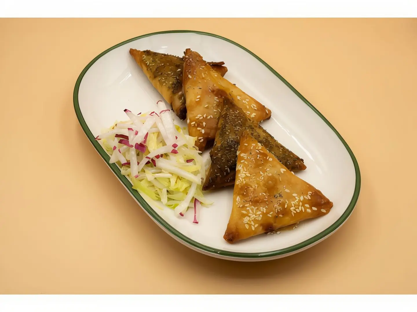 سمبوسة الاجبان بالزعتر اليوناني و السمسم