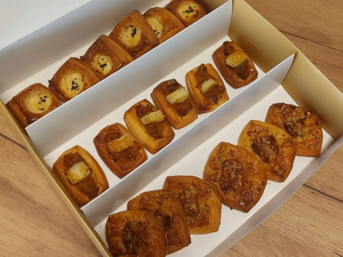 Box Mini Danish Mix