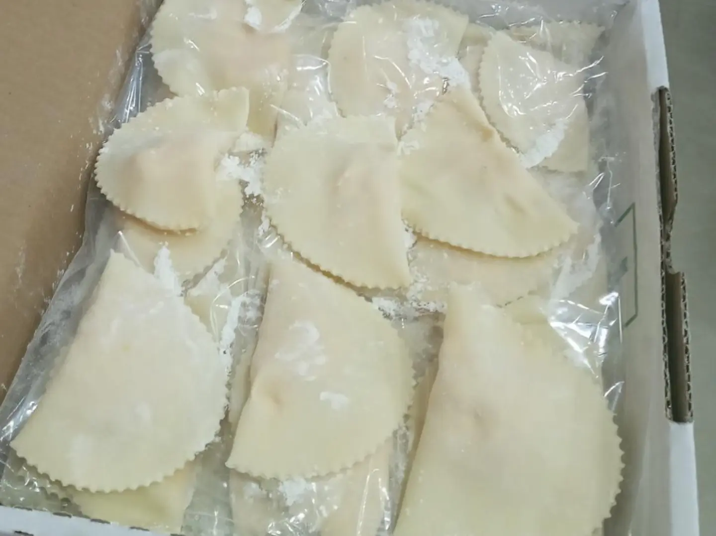 Salted Cheese Box With Mint