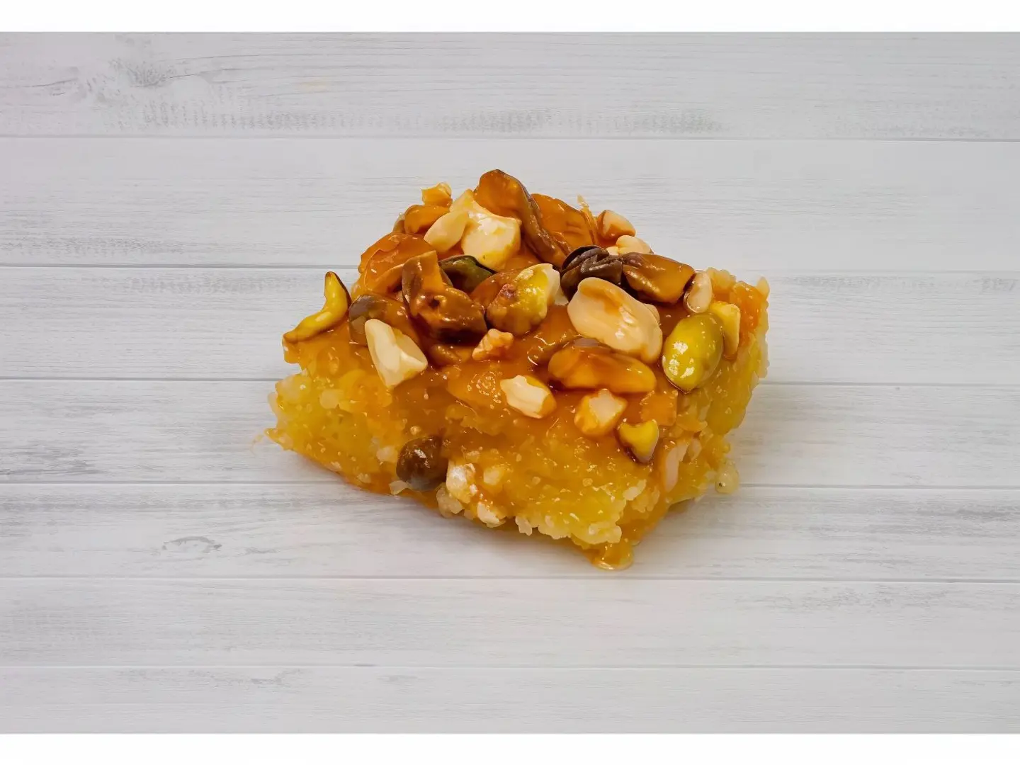 Basbousa With Nuts Kg