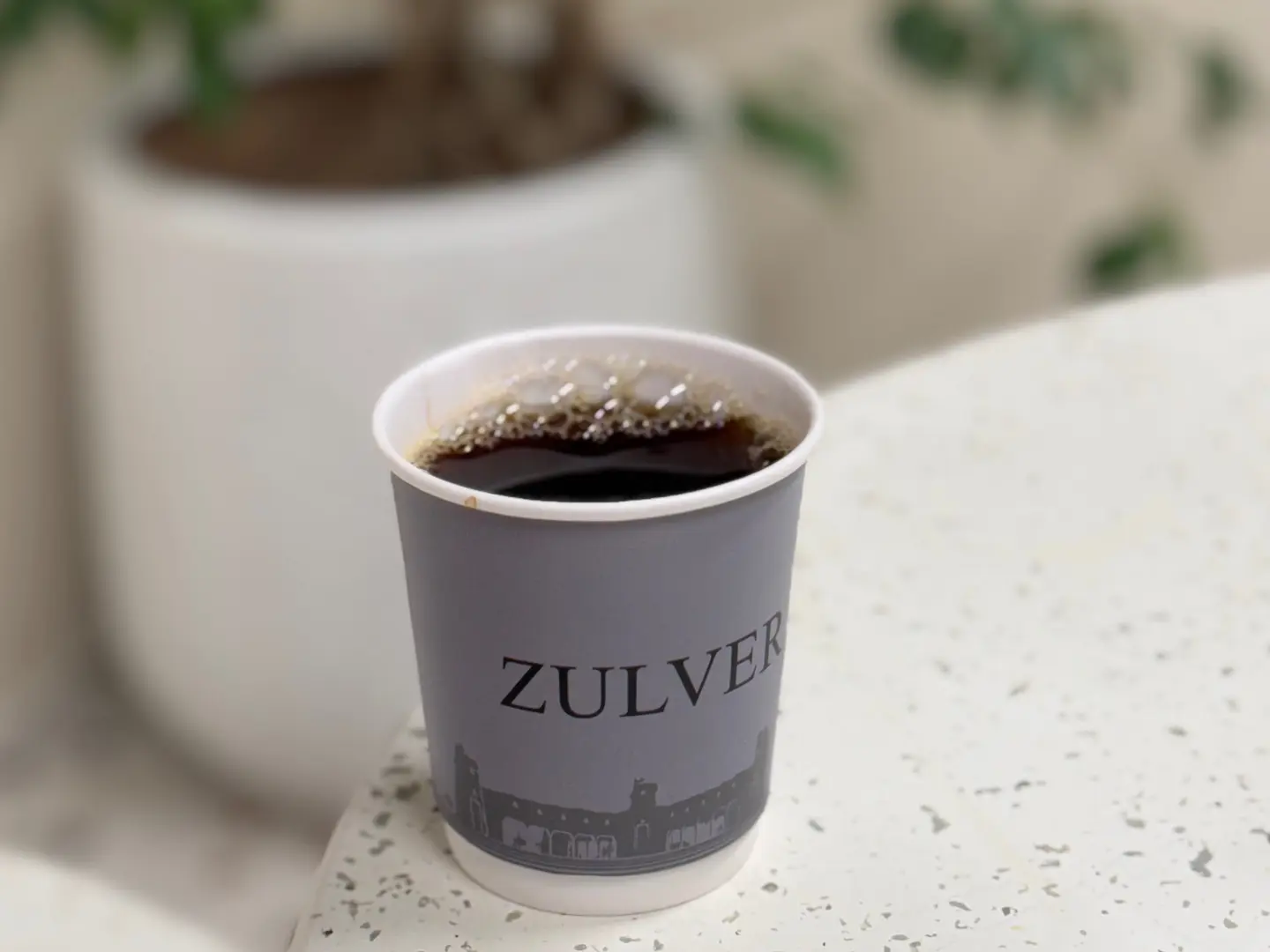 قهوه مقطرة حار