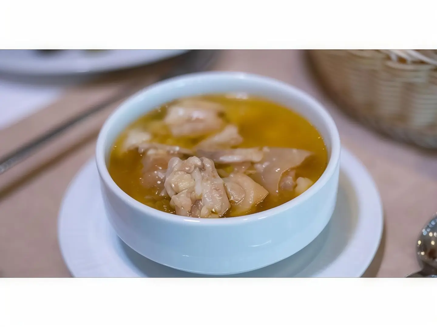 شوربة عكاوي