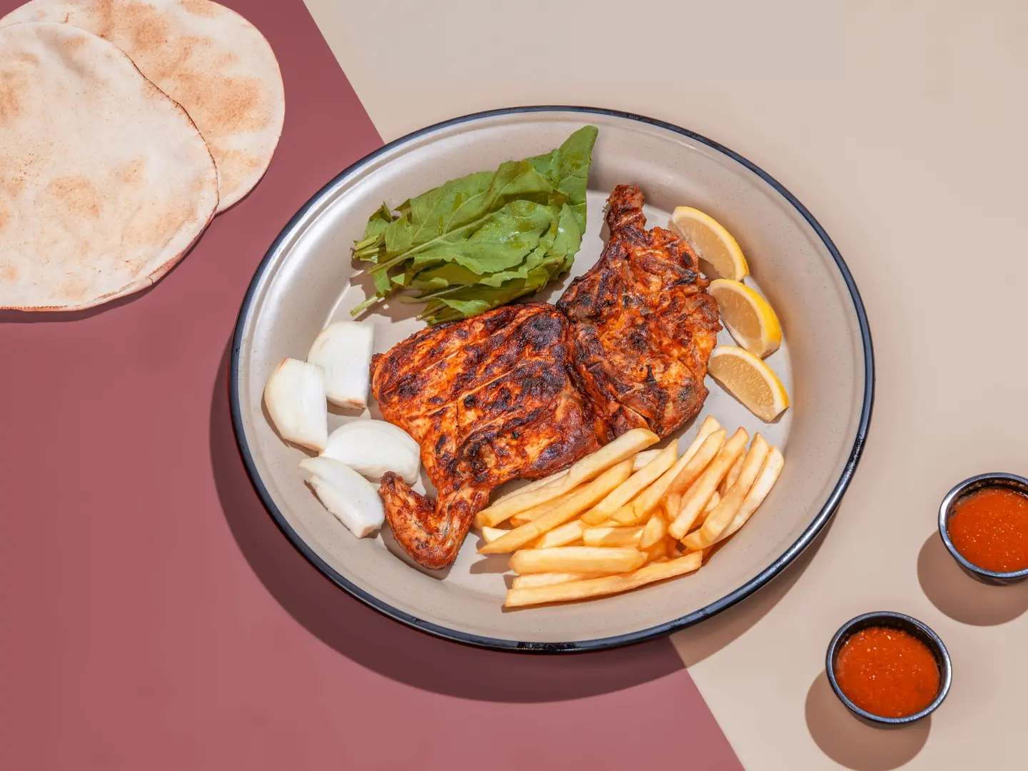 نصف على الفحم ساده