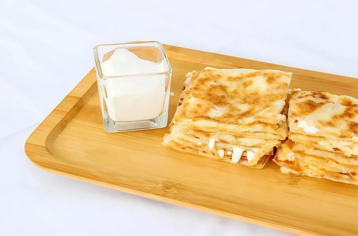 Mutabbak With Liquid Cheese