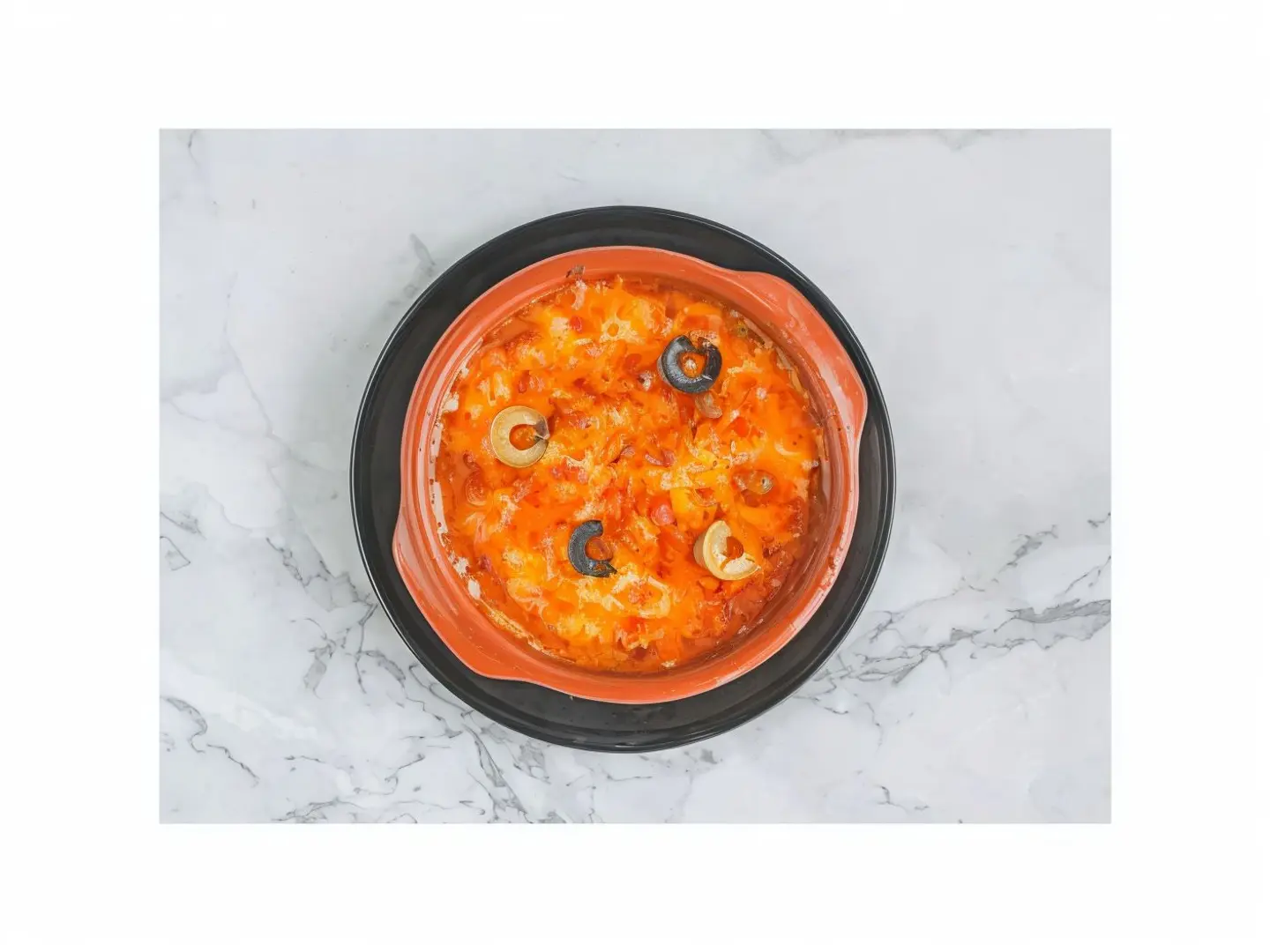 طاجن حبار صغير احمر