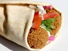 فلافل بيض مشكل - فلافل مع بيض -خبز عادي