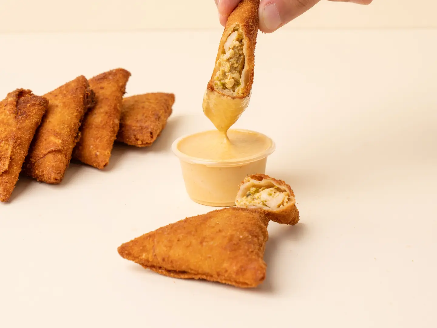 سمبوسة بالدجاج ٦ قطع