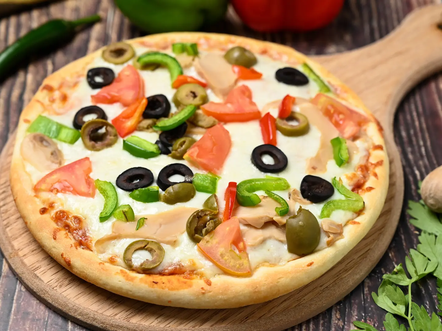 B Ig Vegetable Pizza